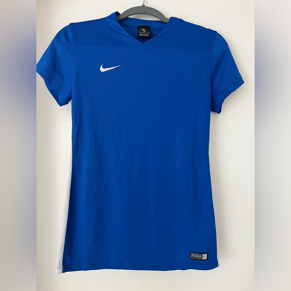 Nike Women’s Dri-Fit Athletic Shirt Blue Size Small